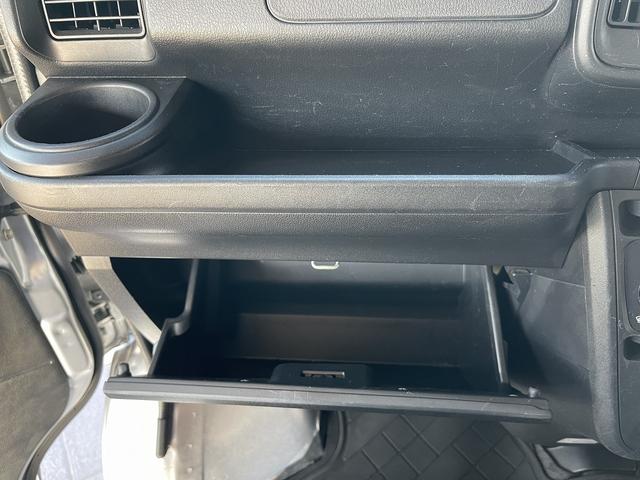 ハイゼットカーゴ DX SAIII ABS LEDヘッドライト アイドリングストップ 衝突軽減ブレーキ キーレス 純正ラジオ 両側スライドドア 禁煙(21枚目)