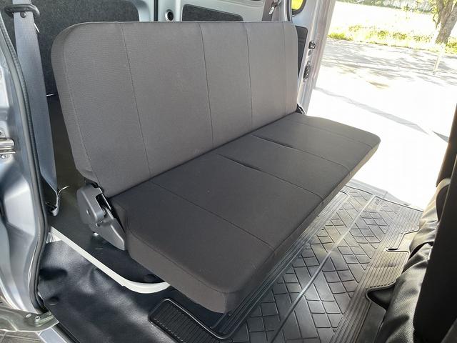 ハイゼットカーゴ DX SAIII ABS LEDヘッドライト アイドリングストップ 衝突軽減ブレーキ キーレス 純正ラジオ 両側スライドドア 禁煙(25枚目)