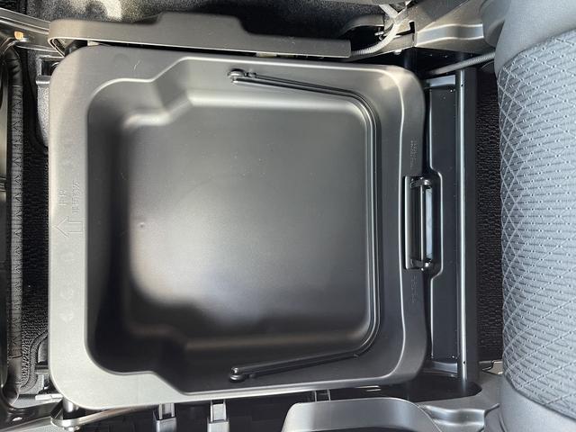 スペーシアカスタム ハイブリッドＸＳ　ＬＥＤヘッドライト　シートヒーター　ＥＴＣ　アイドリングストップ　衝突軽減ブレーキ　ドラレコ　ＤＶＤ　ＴＶ　ナビ　Ｂｌｕｅｔｏｏｔｈ　ＵＳＢ入力　全方位カメラ　ステアリングリモコン　電動スライドドア（29枚目）