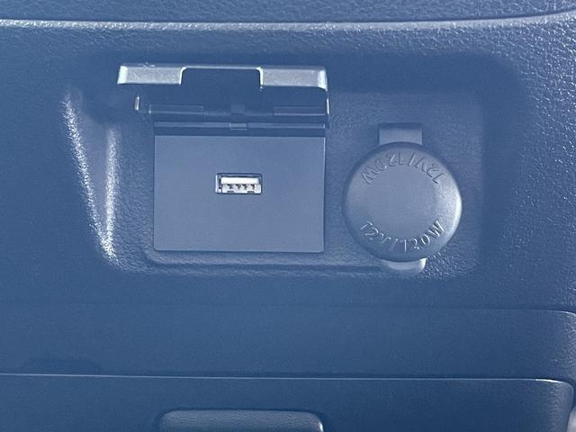 スペーシアカスタムＺ ベースグレード　ＨＩＤヘッドライト　シートヒーター　アイドリングストップ　衝突軽減ブレーキ　ドラレコ　ＣＤ　ＤＶＤ　ＴＶ　ナビ　Ｂｌｕｅｔｏｏｔｈ　ＵＳＢ　全方位カメラ　ステアリングリモコン　左側電動両側スライドドア（16枚目）