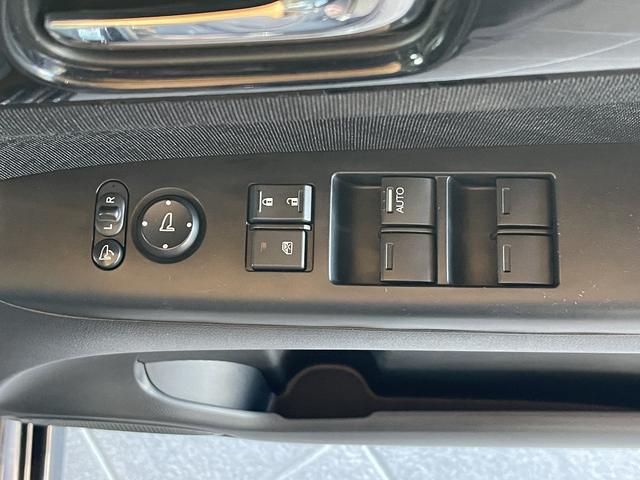 Ｎ－ＢＯＸカスタム Ｇ　ＳＳパッケージ　ＨＩＤヘッドライト　アイドリングストップ　衝突軽減ブレーキ　ＣＤ　ＤＶＤ　フルセグＴＶ　メモリーナビ　Ｂｌｕｅｔｏｏｔｈ　バックカメラ　両側電動スライドドア　禁煙（8枚目）