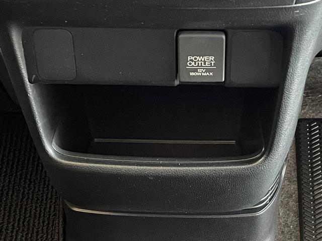 Ｎ－ＢＯＸカスタム Ｇ　ＳＳパッケージ　ＨＩＤヘッドライト　アイドリングストップ　衝突軽減ブレーキ　ＣＤ　ＤＶＤ　フルセグＴＶ　メモリーナビ　Ｂｌｕｅｔｏｏｔｈ　バックカメラ　両側電動スライドドア　禁煙（12枚目）