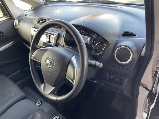 デイズ ハイウェイスターＸ　Ｖセレクション＋セーフティＩＩ　ＨＩＤヘッドライト　シートヒーター　ＥＴＣ　アイドリングストップ　衝突軽減ブレーキ　ＣＤ　ＤＶＤ　ワンセグＴＶ　メモリーナビ　ＵＳＢ入力　全方位カメラ　禁煙（8枚目）