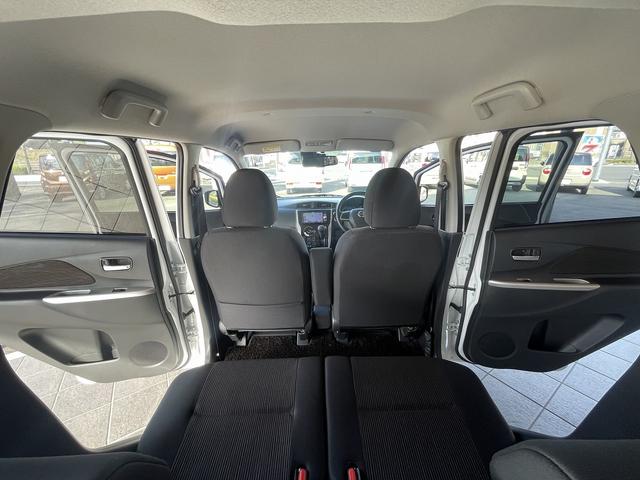 デイズ ハイウェイスターＸ　Ｖセレクション＋セーフティＩＩ　ＨＩＤヘッドライト　シートヒーター　ＥＴＣ　アイドリングストップ　衝突軽減ブレーキ　ＣＤ　ＤＶＤ　ワンセグＴＶ　メモリーナビ　ＵＳＢ入力　全方位カメラ　禁煙（27枚目）