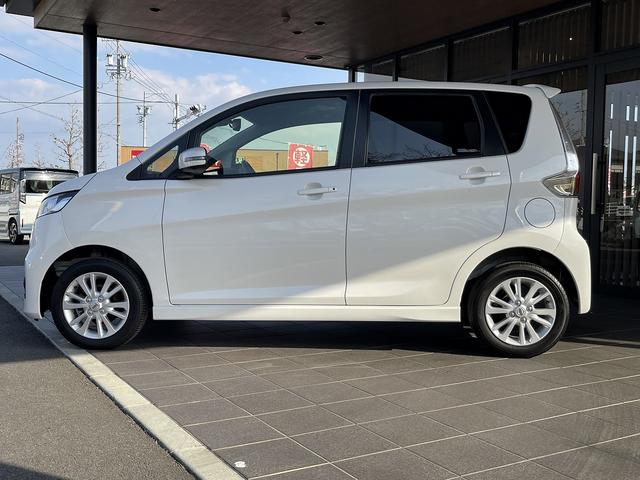 デイズ ハイウェイスターＸ　Ｖセレクション＋セーフティＩＩ　ＨＩＤヘッドライト　シートヒーター　ＥＴＣ　アイドリングストップ　衝突軽減ブレーキ　ＣＤ　ＤＶＤ　ワンセグＴＶ　メモリーナビ　ＵＳＢ入力　全方位カメラ　禁煙（40枚目）