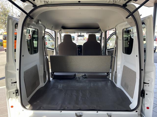 エブリイ ＰＡリミテッド　ＡＢＳ　ヘッドライトレベライザー　禁煙　キーレス　純正ラジオデッキ　両側スライドドア（26枚目）