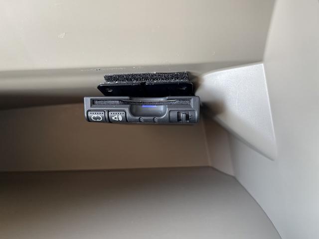 Ｎ－ＢＯＸ Ｇ・Ｌパッケージ　ＥＴＣ　アイドリングストップ　衝突軽減ブレーキ　スマートキー　ＣＤ　メモリーナビ　Ｂｌｕｅｔｏｏｔｈ　バックカメラ　ステアリングリモコン　左側電動両側スライドドア　禁煙（25枚目）