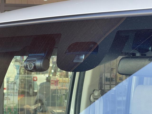 Ｎ－ＢＯＸ Ｇ・Ｌパッケージ　ＥＴＣ　アイドリングストップ　衝突軽減ブレーキ　スマートキー　ＣＤ　メモリーナビ　Ｂｌｕｅｔｏｏｔｈ　バックカメラ　ステアリングリモコン　左側電動両側スライドドア　禁煙（42枚目）