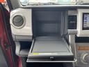 当社は中部運輸局指定工場も完備しておりますので、ご納車前にはベテランの整備士がしっかりと細部まで点検・整備を実施します!ご納車後のアフターサービスも全国チェーンの『ホリデー車検』など充実の設備で安心◎