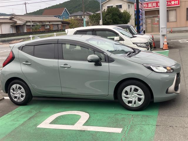 アクア G 10.5インチディスプレイオーディオナビ SDL APPLE CARPLAY 360度パノラミックビューモニター トヨタセーフティーセンス LEDヘッドランプ AC100Vアクセサリーコンセント(15枚目)