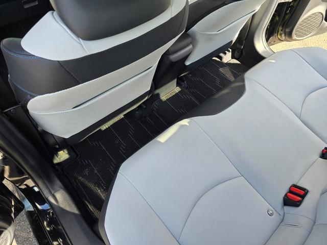 プリウス Ｓツーリングセレクション　禁煙車／第三者機関保証１年付き／モデリスタタイプエアロ／ホワイトレザーシート／地デジＴＶ／Ｂｌｕｅｔｏｏｔｈミュージック／バックカメラ／シートヒーター／ＥＴＣ／ＬＥＤヘッドランプ（60枚目）