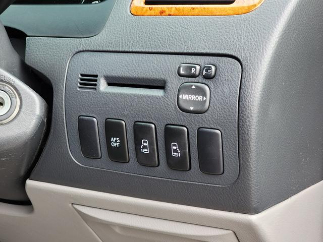 アルファードＶ ＡＳ　プラチナセレクションＩＩ　後期モデル／禁煙車／両側パワースライドドア／パワーバックドア／キーレスキー／ＥＴＣ／バックカメラ（10枚目）