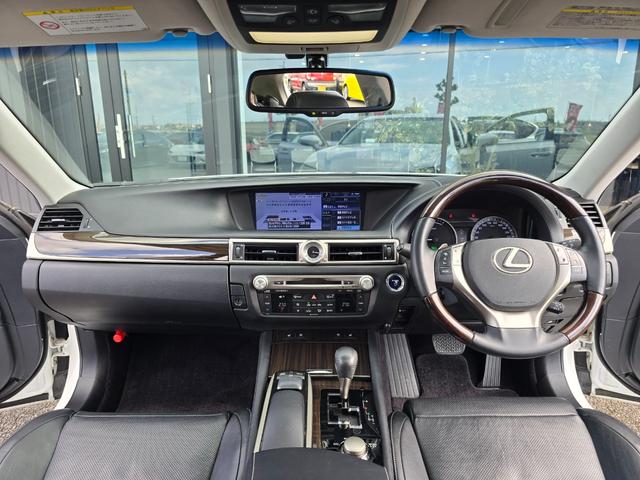 ＧＳ ＧＳ４５０ｈ　バージョンＬ　禁煙／第三者機関保証１年付き／サンルーフ／黒本革シート／ローダウン／２０インチＡＷ／ＬＥＤヘッドライト／地デジＴＶ／Ｂｌｕｅｔｏｏｔｈ／バックカメラ／前後クリアランスソナー／パワーバックドア（6枚目）