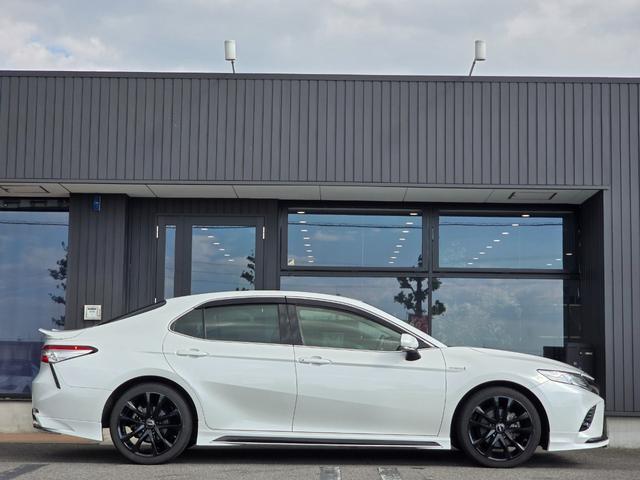 カムリ WS 禁煙/全国対応第三者機関保証1年付き/TRDフルエアロ/TRDアルミ/LEDヘッドライト/ブラックハーフレザーシート/メーカーOPナビ/フルセグ/Bluetooth/前後コーナーセンサー(18枚目)