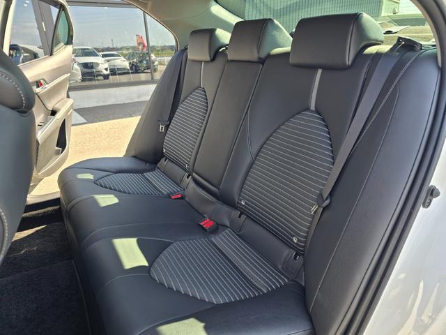 カムリ WS 禁煙/全国対応第三者機関保証1年付き/TRDフルエアロ/TRDアルミ/LEDヘッドライト/ブラックハーフレザーシート/メーカーOPナビ/フルセグ/Bluetooth/前後コーナーセンサー(63枚目)