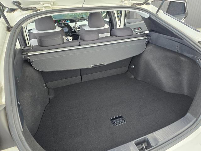 プリウス A 禁煙/1第三者機関保証1年付き/フルエアロ/ヘッドアップディスプレイ/前後コーナーセンサー/地デジTV/Bluetooth/バックカメラ/LEDヘッド/オートハイビーム/ブラインドスポットモニター(67枚目)