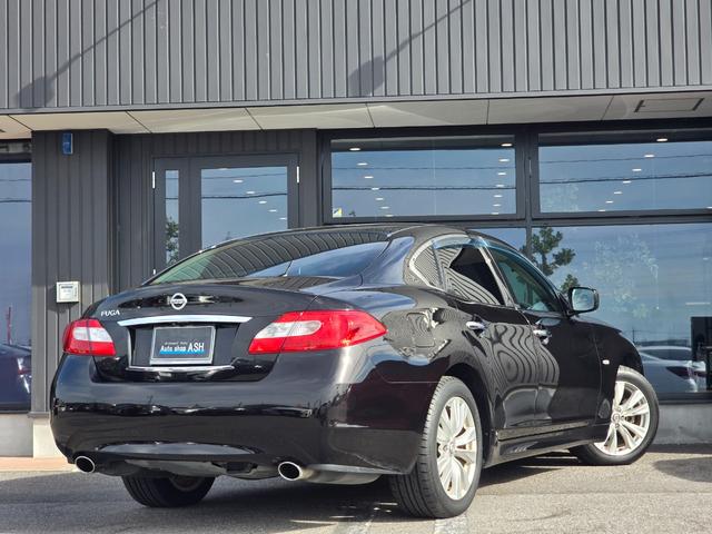 フーガ ２５０ＧＴ　Ａパッケージ　禁煙車／ブラックハーフレザーシート／パワーシート／地デジフルセグＴＶ／Ｂｌｕｅｔｏｏｔｈミュージック／バックカメラ／ＥＴＣ／スマートキー／プッシュスタート／クルコン（3枚目）