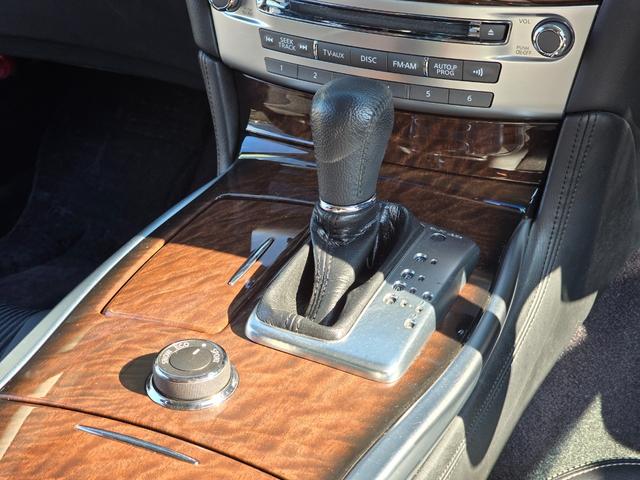 フーガ ２５０ＧＴ　Ａパッケージ　禁煙車／ブラックハーフレザーシート／パワーシート／地デジフルセグＴＶ／Ｂｌｕｅｔｏｏｔｈミュージック／バックカメラ／ＥＴＣ／スマートキー／プッシュスタート／クルコン（51枚目）