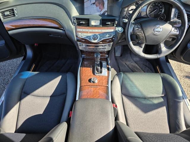 フーガ ２５０ＧＴ　Ａパッケージ　禁煙車／ブラックハーフレザーシート／パワーシート／地デジフルセグＴＶ／Ｂｌｕｅｔｏｏｔｈミュージック／バックカメラ／ＥＴＣ／スマートキー／プッシュスタート／クルコン（58枚目）