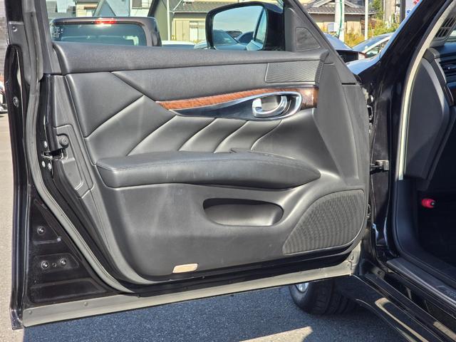 フーガ ２５０ＧＴ　Ａパッケージ　禁煙車／ブラックハーフレザーシート／パワーシート／地デジフルセグＴＶ／Ｂｌｕｅｔｏｏｔｈミュージック／バックカメラ／ＥＴＣ／スマートキー／プッシュスタート／クルコン（65枚目）