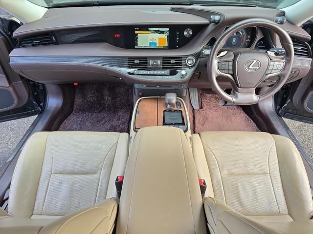 LS LS500 Iパッケージ 全国対応第三者機関保証1年付き/車検整備付き/LEDヘッドランプ/オプション20インチAW/本革シート/シートヒーター/ベンチレーション/全方位カメラ/フルセグTV/Bluetooth/ETC(19枚目)