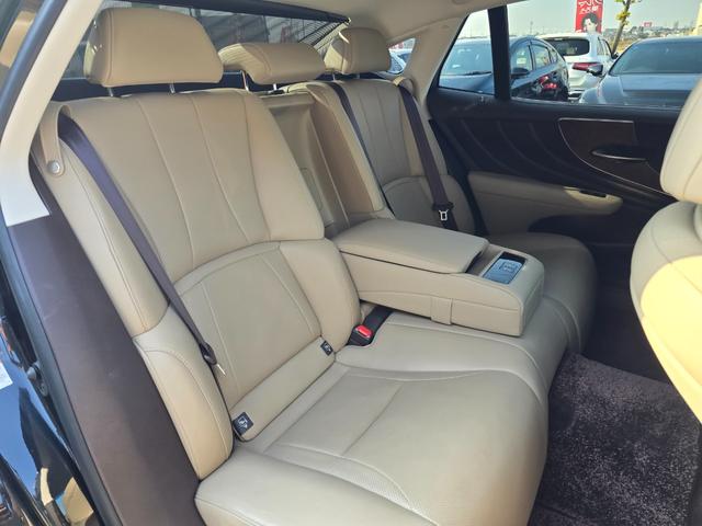 LS LS500 Iパッケージ 全国対応第三者機関保証1年付き/車検整備付き/LEDヘッドランプ/オプション20インチAW/本革シート/シートヒーター/ベンチレーション/全方位カメラ/フルセグTV/Bluetooth/ETC(69枚目)