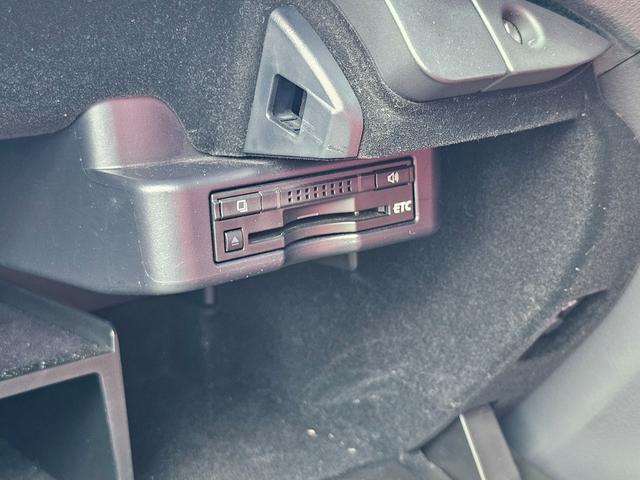 ＲＸ ＲＸ２７０　禁煙／全国対応第三者機関保証６ヶ月付き／車検整備付き／ＬＥＤヘッドランプ／パワーバックドア／赤革調シートカバー／地デジフルセグ／Ｂｌｕｅｔｏｏｔｈミュージック／バックカメラ／ＥＴＣ（53枚目）