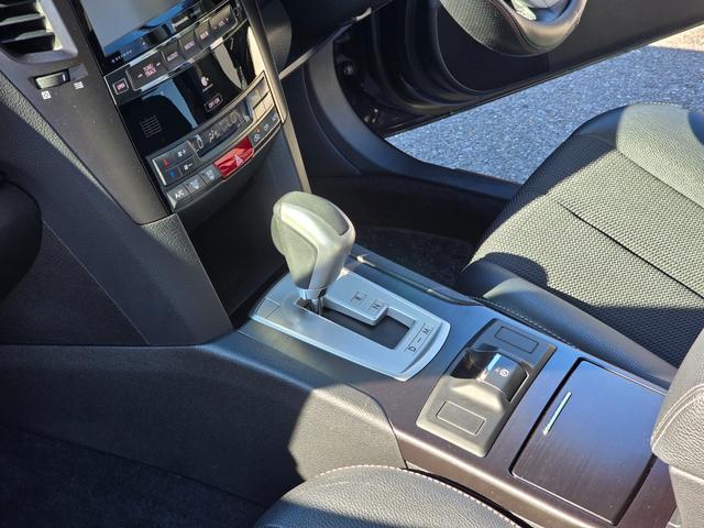 SUBARU LEGACY B4 2.5I B-SPORT EYE SIGHT G PACKAGE