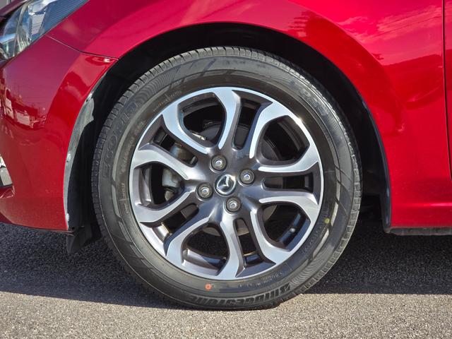 デミオ ＸＤツーリング　ディーゼルターボ／禁煙／ワンオナ／６速ＭＴ／ヘッドアップディスプレイ／Ｂｌｕｅｔｏｏｔｈ／ブラインドスポットモニター／衝突被害軽減ブレーキ／射精委逸脱警報／パーキングセンサー／ＥＴＣ／シートヒーター（36枚目）