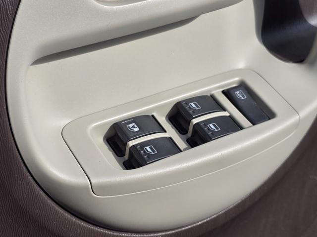 パッソ プラスハナ Gパッケージ 後期モデル/禁煙車/スマートキー/SDナビ/地デジTV/Bluetoothミュージック/バックカメラ/ETC/HIDヘッドライト/14インチアルミ/オートエアコン/アイドリングストップ(47枚目)