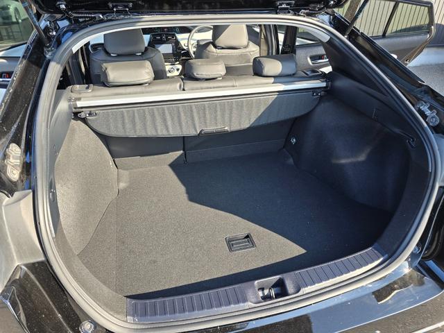 プリウス Ｓ　禁煙車／全国対応１年保証付き／フルエアロ／社外１７インチＡＷ／ヘッドアップディスプレイ／ＳＤナビ／地デジＴＶ／Ｂｌｕｅｔｏｏｔｈ／バックカメラ／衝突被害軽減ブレーキ／コーナーセンサー（20枚目）