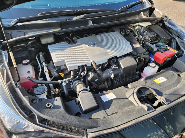 プリウス Ｓ　禁煙車／全国対応１年保証付き／フルエアロ／社外１７インチＡＷ／ヘッドアップディスプレイ／ＳＤナビ／地デジＴＶ／Ｂｌｕｅｔｏｏｔｈ／バックカメラ／衝突被害軽減ブレーキ／コーナーセンサー（41枚目）