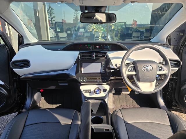 プリウス Ｓ　禁煙車／全国対応１年保証付き／フルエアロ／社外１７インチＡＷ／ヘッドアップディスプレイ／ＳＤナビ／地デジＴＶ／Ｂｌｕｅｔｏｏｔｈ／バックカメラ／衝突被害軽減ブレーキ／コーナーセンサー（42枚目）