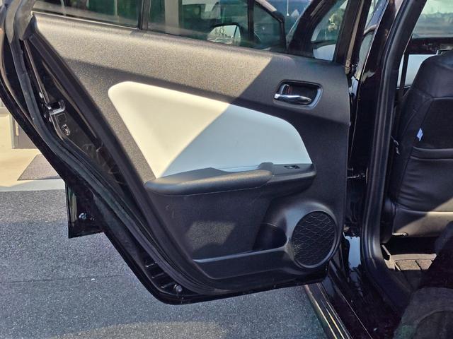 プリウス Ｓ　禁煙車／全国対応１年保証付き／フルエアロ／社外１７インチＡＷ／ヘッドアップディスプレイ／ＳＤナビ／地デジＴＶ／Ｂｌｕｅｔｏｏｔｈ／バックカメラ／衝突被害軽減ブレーキ／コーナーセンサー（71枚目）