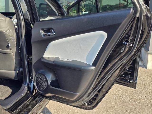 プリウス Ｓ　禁煙車／全国対応１年保証付き／フルエアロ／社外１７インチＡＷ／ヘッドアップディスプレイ／ＳＤナビ／地デジＴＶ／Ｂｌｕｅｔｏｏｔｈ／バックカメラ／衝突被害軽減ブレーキ／コーナーセンサー（72枚目）