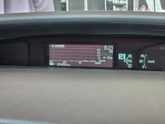プリウス Ｓ　後期モデル／禁煙車／全国対応第三者機関保証１年付き／フロントフォグランプ／スマートキー／ＳＤナビ／地デジＴＶ／Ｂｌｕｅｔｏｏｔｈミュージック／バックカメラ／ＥＴＣ（6枚目）