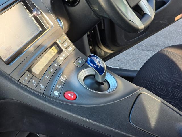 プリウス Ｓ　後期モデル／禁煙車／全国対応第三者機関保証１年付き／フロントフォグランプ／スマートキー／ＳＤナビ／地デジＴＶ／Ｂｌｕｅｔｏｏｔｈミュージック／バックカメラ／ＥＴＣ（18枚目）