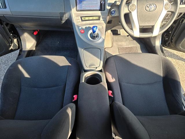 プリウス Ｓ　後期モデル／禁煙車／全国対応第三者機関保証１年付き／フロントフォグランプ／スマートキー／ＳＤナビ／地デジＴＶ／Ｂｌｕｅｔｏｏｔｈミュージック／バックカメラ／ＥＴＣ（51枚目）