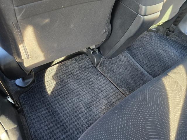 プリウス Ｓ　後期モデル／禁煙車／全国対応第三者機関保証１年付き／フロントフォグランプ／スマートキー／ＳＤナビ／地デジＴＶ／Ｂｌｕｅｔｏｏｔｈミュージック／バックカメラ／ＥＴＣ（57枚目）