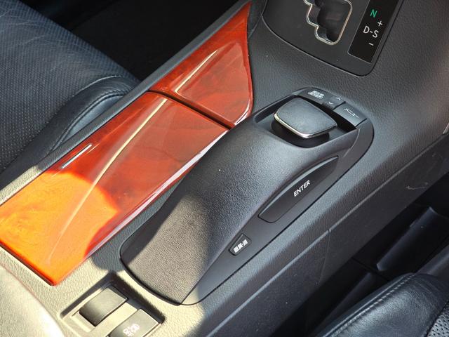 RX RX350 バージョンL 全国対応1年保証付き/スピンドルグリル/22インチアルミ/社外テールランプ/黒本革シート/シートヒーター&クーラー/フルセグTV/Bluetooth/バックカメラ/クリアランスソナー/電動トランク(56枚目)