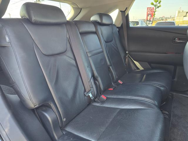 RX RX350 バージョンL 全国対応1年保証付き/スピンドルグリル/22インチアルミ/社外テールランプ/黒本革シート/シートヒーター&クーラー/フルセグTV/Bluetooth/バックカメラ/クリアランスソナー/電動トランク(68枚目)