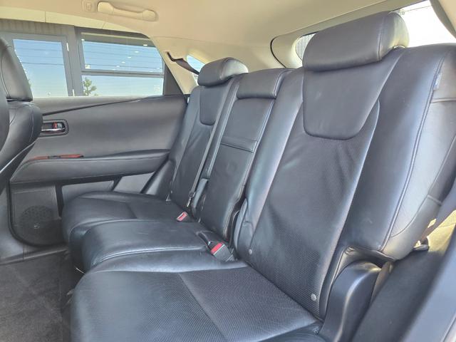 RX RX350 バージョンL 全国対応1年保証付き/スピンドルグリル/22インチアルミ/社外テールランプ/黒本革シート/シートヒーター&クーラー/フルセグTV/Bluetooth/バックカメラ/クリアランスソナー/電動トランク(69枚目)