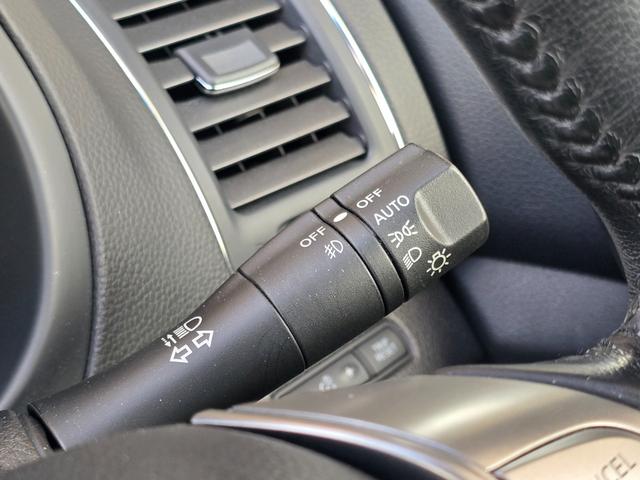 ティアナ ＸＬ　禁煙車／全国対応第三者機関保証１年付き／全方位モニター／フルセグＴＶ／Ｂｌｕｅｔｏｏｔｈ／ＥＴＣ／パワーシート／電動オットマン／車線逸脱警報／後側方車両検知警報／クルコン／ＥＴＣ（47枚目）