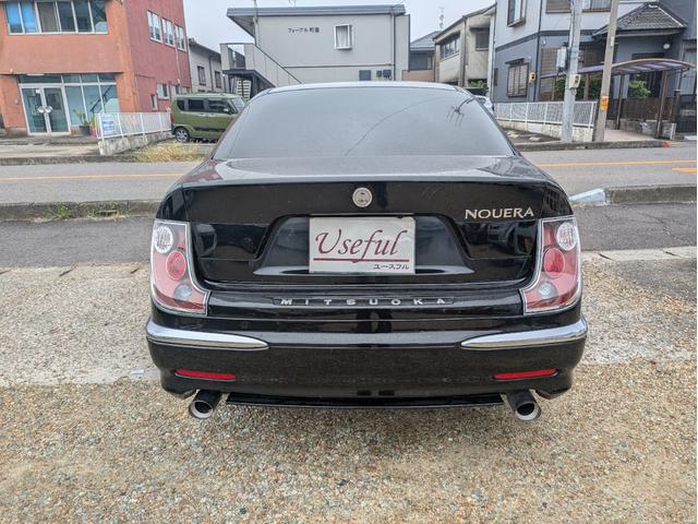 ヌエラ ２４ＬＸ　車検整備付　純正ナビ　フルセグＴＶ　バックカメラ　カードキー　クルーズコントロール　純正アルミホイール　ベージュハーフレザーシート　パワーシート　オートライト　オートエアコン　ＥＴＣ（3枚目）