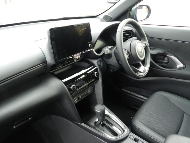 ヤリスクロス ハイブリッドZ 認定/バッテリー充電/登録済未使用車/ETC2.0/コテクティッドナビ/フルセグTV/360°カメラ/バックカメラ/ハンズフリーパワーバックドア/ブラインドスポットモニター/パーキングサポートブレーキ(24枚目)