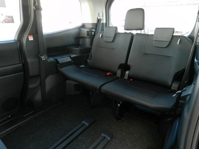 ノア ハイブリッドX tell一本でローン仮審査/低利息チャンス/8人乗り/両側パワースライドドア挟み込み防止機能付/前後方パーキングサポートブレーキ/UVカットガラス/車輌接近通報装置/登録済未使用車/Tコネクト申込(47枚目)