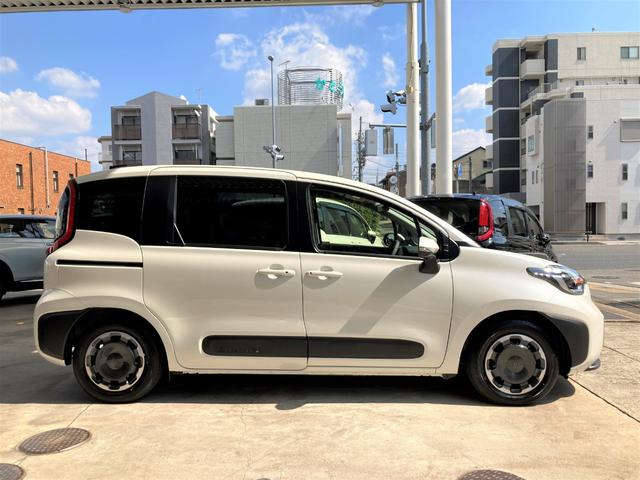 シエンタ ハイブリッドZ マイチェン後/電動パーキングブレーキ/認定/バッテリー充電/令和7年式/10.5型ナビ/TV/バックカメラ/360°カメラ/ドラレコ/7人乗り/アクセル踏み間違い防止/登録済未使用車/Tコネクト5年(7枚目)