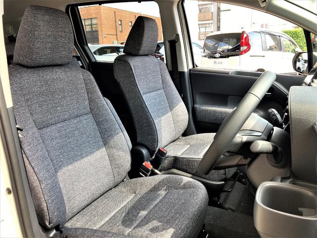 シエンタ ハイブリッドZ マイチェン後/電動パーキングブレーキ/認定/バッテリー充電/令和7年式/10.5型ナビ/TV/バックカメラ/360°カメラ/ドラレコ/7人乗り/アクセル踏み間違い防止/登録済未使用車/Tコネクト5年(14枚目)