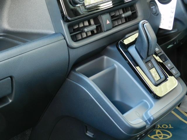 シエンタ ハイブリッドZ マイチェン後/電動パーキングブレーキ/認定/バッテリー充電/令和7年式/10.5型ナビ/TV/バックカメラ/360°カメラ/ドラレコ/7人乗り/アクセル踏み間違い防止/登録済未使用車/Tコネクト5年(34枚目)