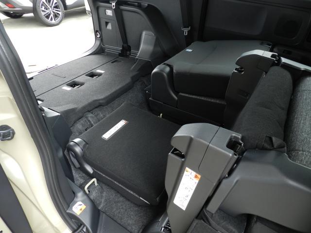 シエンタ ハイブリッドＺ　マイナーチェンジ後／１０．５型ナビ／フルセグＴＶ／バックカメラ／ドラレコ／ＥＴＣ／３６０°カメラ／両側パワースライドドア／駐車時自動ストップ／低速アダプティブクルーズコントロール／アクセル踏み間違い（48枚目）